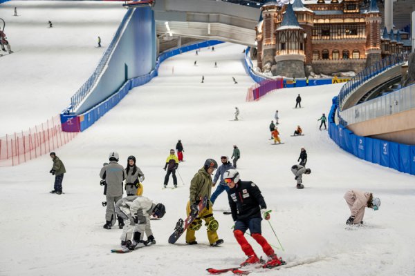 城事｜暑期客流将超50万！上海耀雪冰雪世界爆发夏令阴凉经济