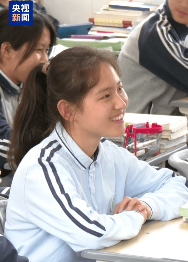 “句句不提乡愁，句句都是乡愁”初三女生的作文何以打动网友
